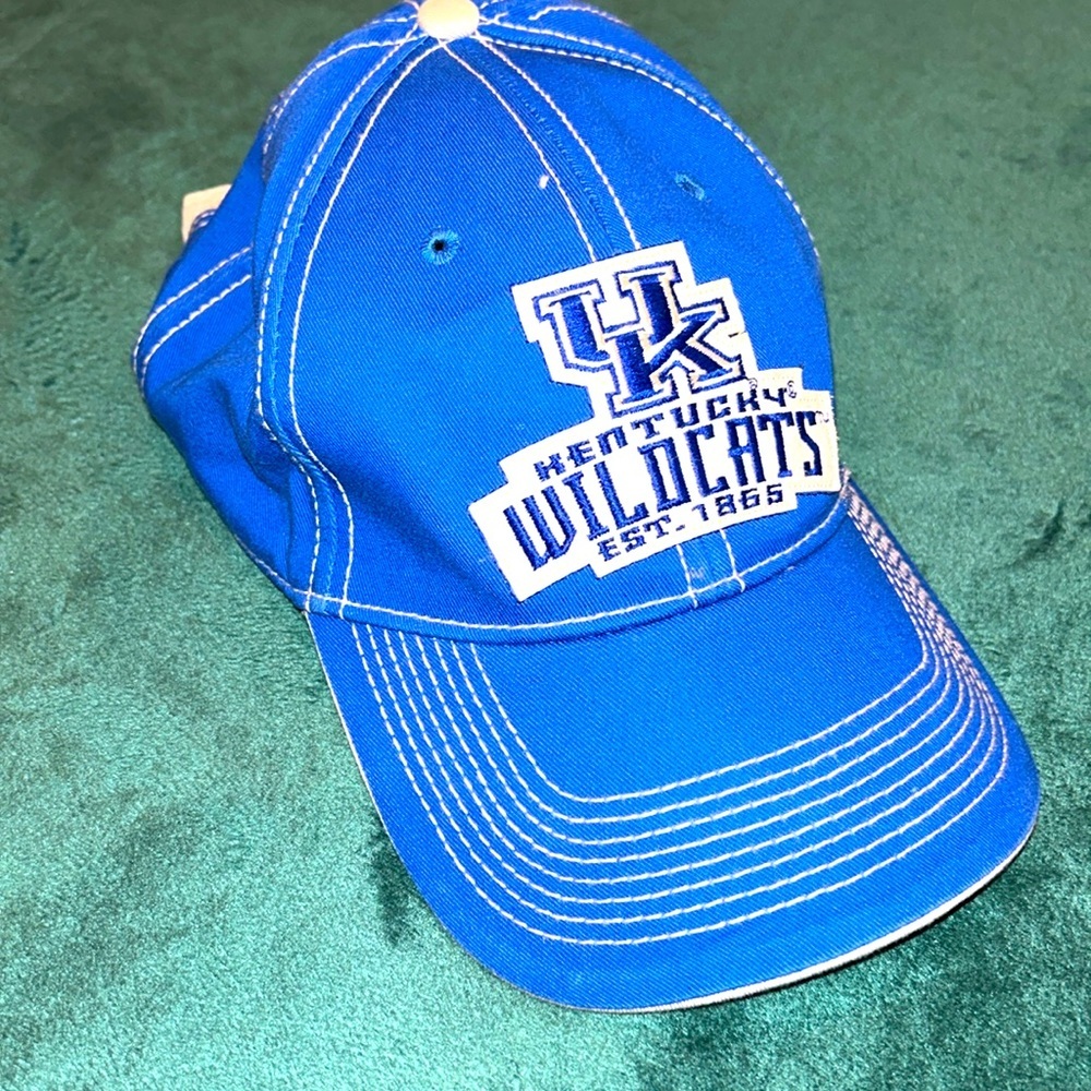 University of‎ Kentucky Wildcats UK Velcro Cap